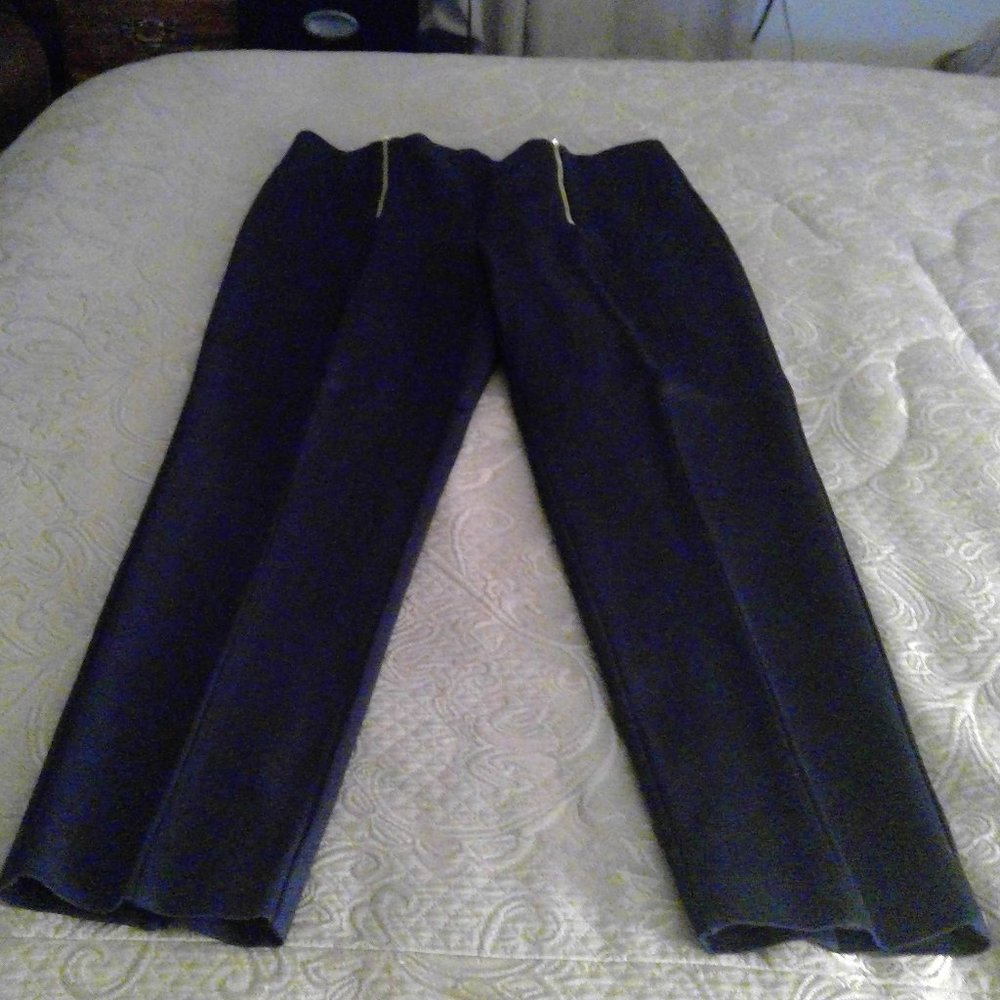 Chico's womens pants navy blue "black label" ankle length gold zippers in front